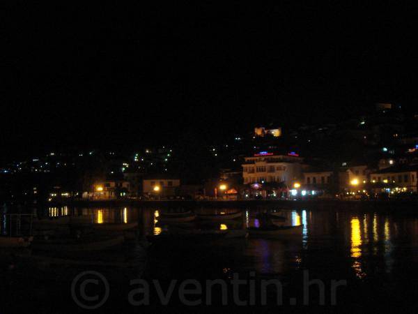 Ohrid noću - obala